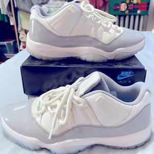 Nike Men’s Air Jordon 11 Retro Low/ Size 10 /White &Grey